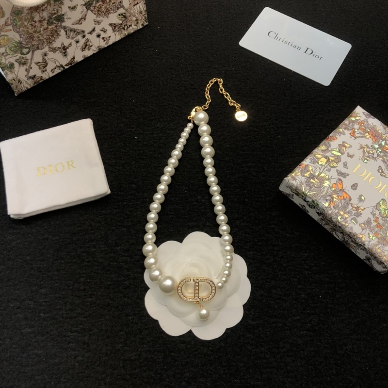 Ch**el necklaces